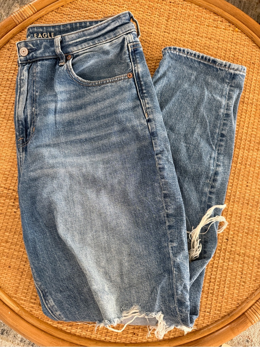 Blue Distressed AE Women’s Jeans
